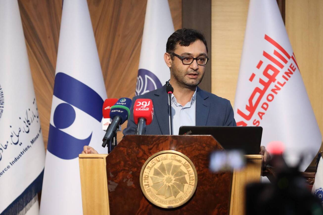 تعامل بانک مرکزی با وزارت&zwnj;خانه&zwnj;ها باورنکردنی است