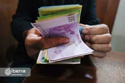 مردم در شرایط وجود ارز کافی فریب دلالان و نوسان گیران را نخورند
