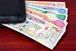 پرداخت ۲۰۰ هزار دینار ارز اربعین در بانک سپه