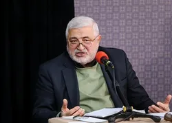 اثرگذاری غیرقابل انکار نسخه تثبیت بر اقتصاد ایران/ بانک مرکزی منابع کافی را برای تنظیم بازار ارز دارد