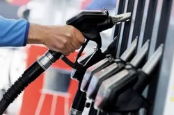 قیمت بنزین در آمریکا به ۴ دلار رسید