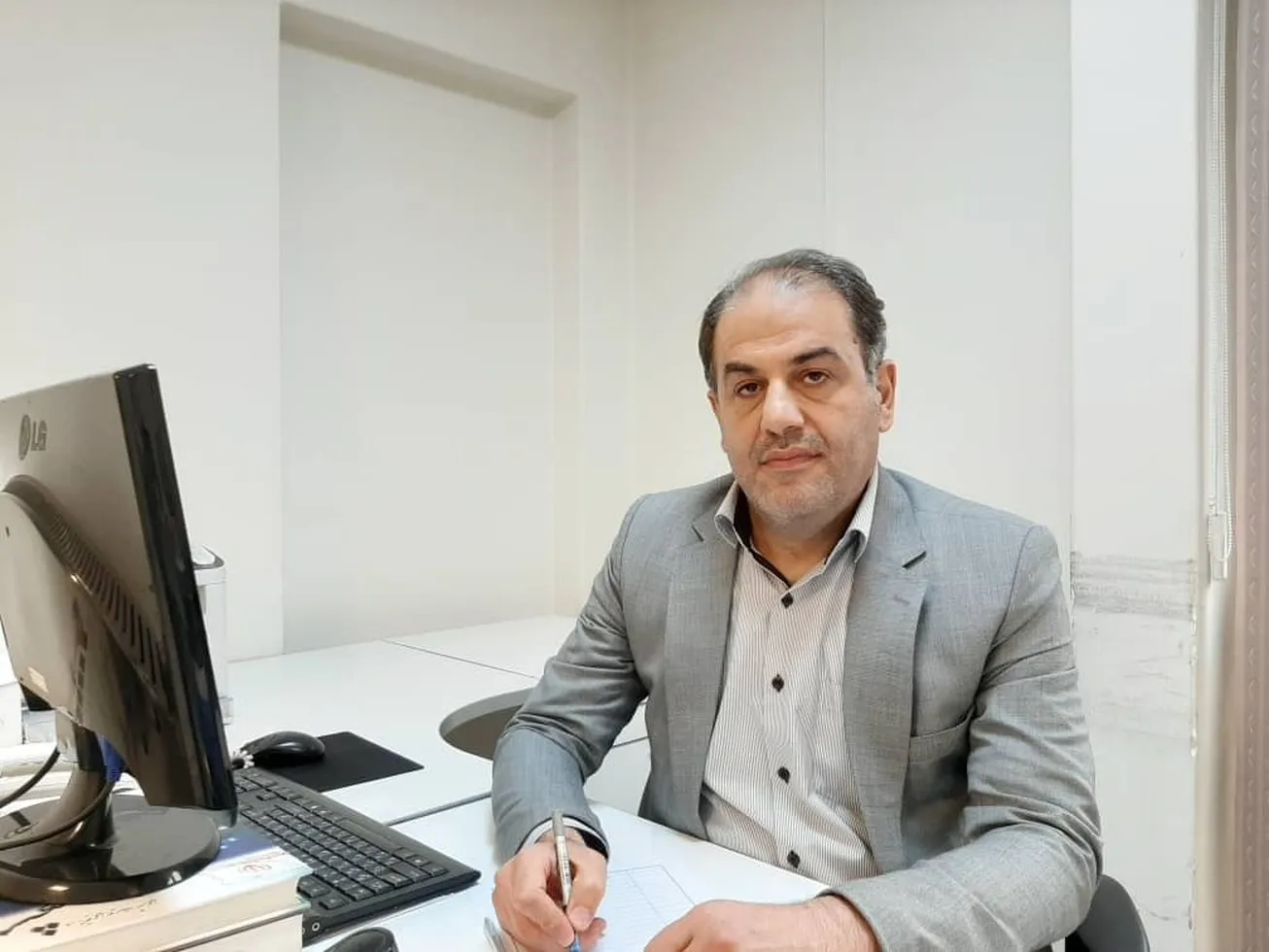 کنترل ترازنامه بانک‌ها به مهار تورم منجر می‌شود/ کسری بودجه و استقراض از بانک مرکزی، دلایل اصلی رشد نقدینگی