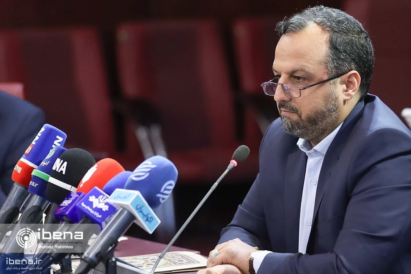 نامه وزیر اقتصاد به بانک‌ها درباره پروانه‌های کسب