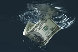 چند قطبی در مقابل تک قطبی/ دلار کمرنگ می&zwnj;شود