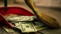 سهم دلار از ذخایر ارزی جهان به پایین&zwnj;ترین سطح در ۲۹ سال گذشته رسید