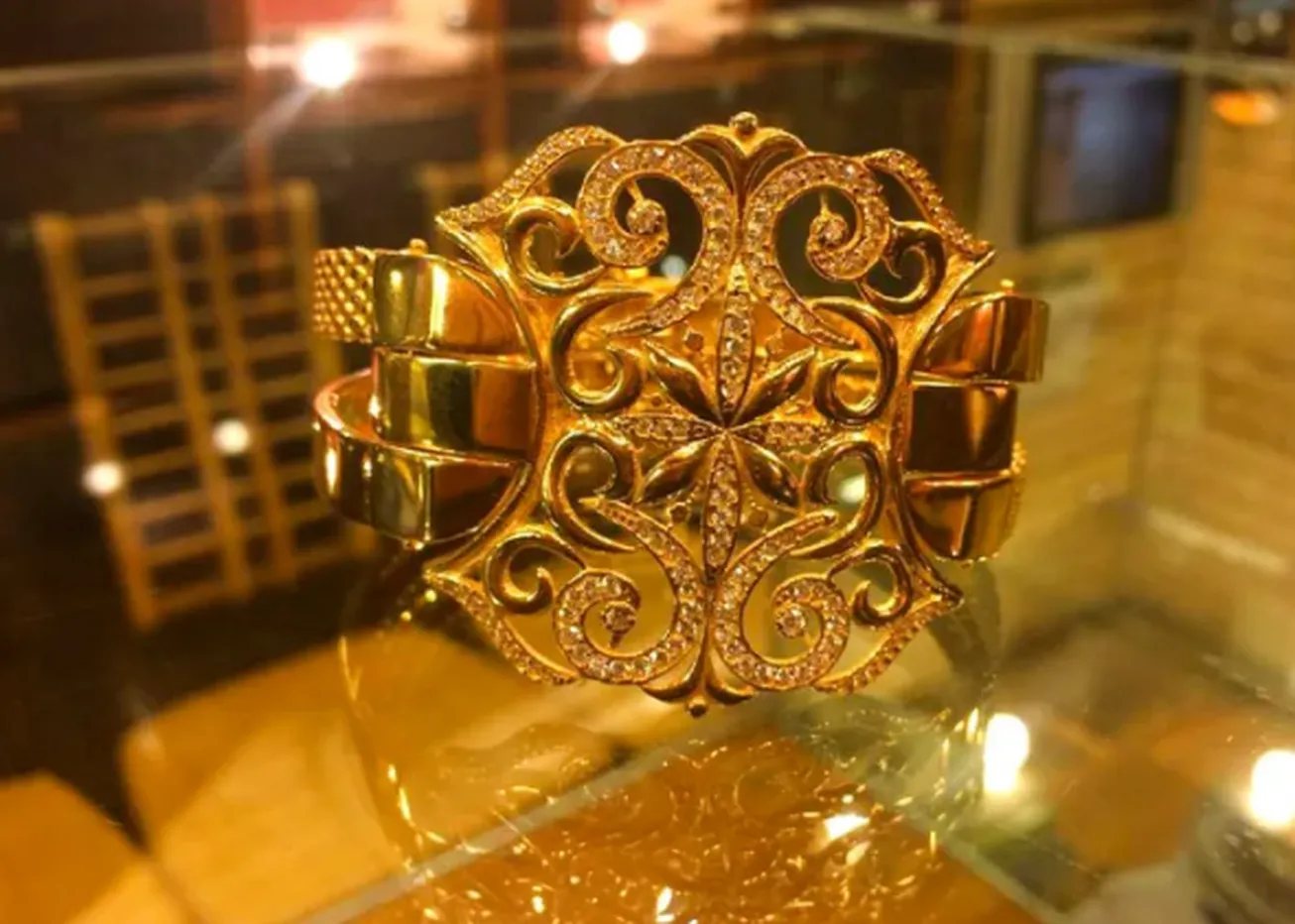 عراقی‌ها از شر دلار به طلا پناه بردند