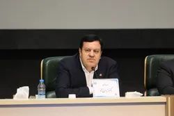 ورود فناوری&zwnj;های جدید به سیستم بانکی از مهمترین مسایل است