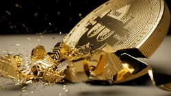 بیت&zwnj;کوین نایاب شد؛ صرافی&zwnj;ها وحشت کردند