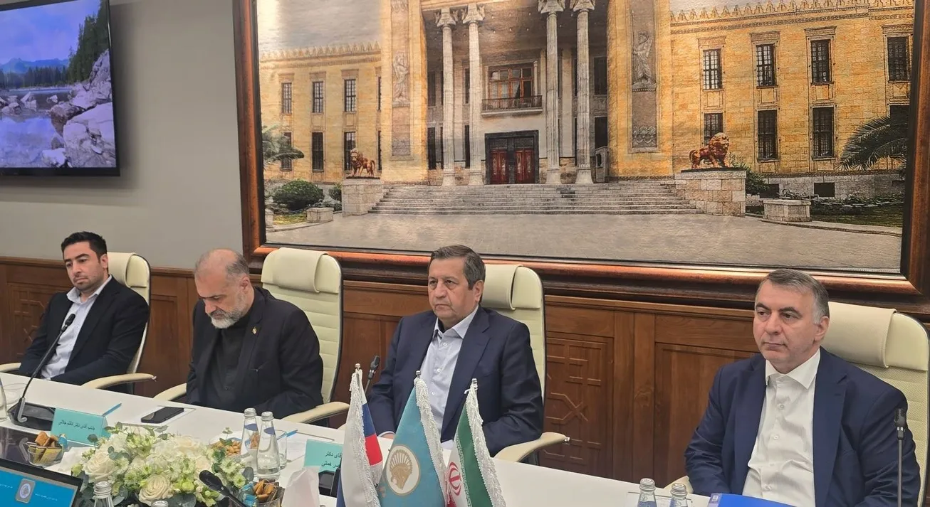 تحول در زیرساخت‌های پولی و بانکی؛ محور اصلی مذاکرات تهران و مسکو/ همتی: مسیر تجارت دوجانبه هموارتر می‌شود