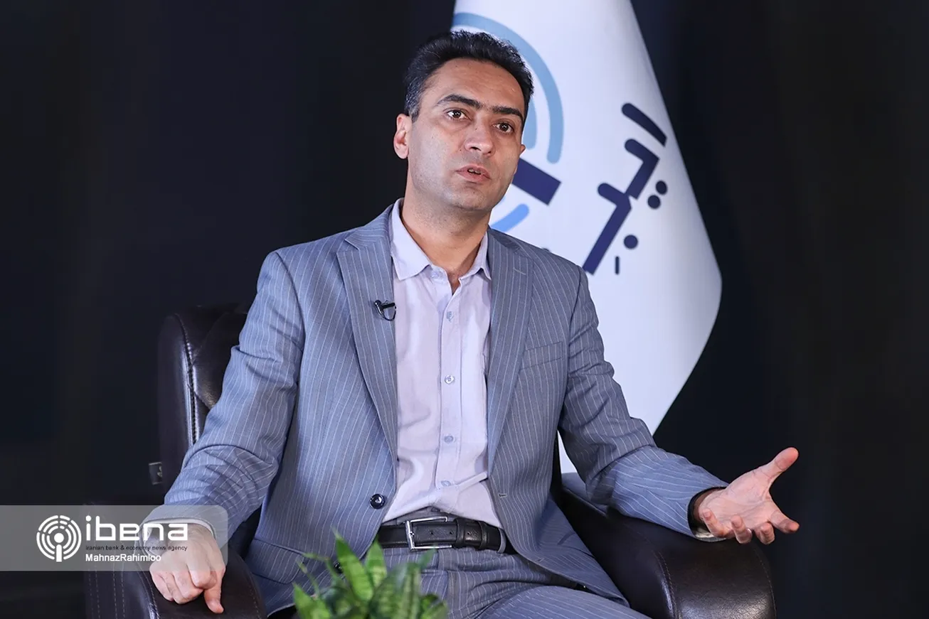 سیاست گذار ارزی در جهت تثیبت نرخ ارز قدم بر می‌دارد