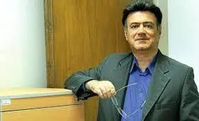 سیاست‌های بانک مرکزی مانع نوسانات بازار ارز شد/ مخالفت با سیاست تثبیت برای منفعت شخصی