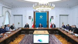 نشست سران قوا با موضوع مدیریت بازار ارز برگزار شد/ تاکید بر اختیارات کامل بانک مرکزی برای ساماندهی و نظارت بر بازار رمزارز&zwnj;ها