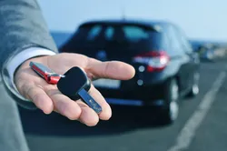 &nbsp;پذیرش تارا و پژو ۲۰۷ در بورس کالا&nbsp;