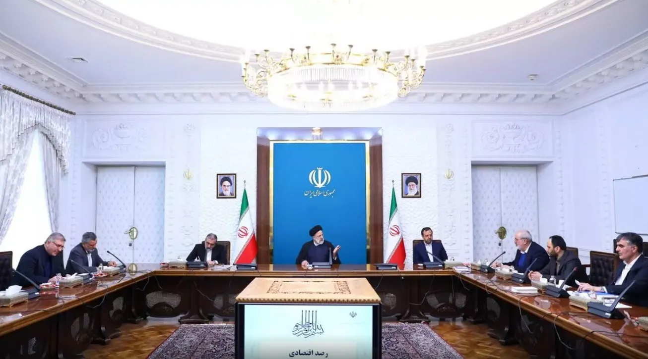 تأکید رئیسی بر برنامه‌ریزی برای تداوم کاهش تورم و حمایت از معیشت مردم