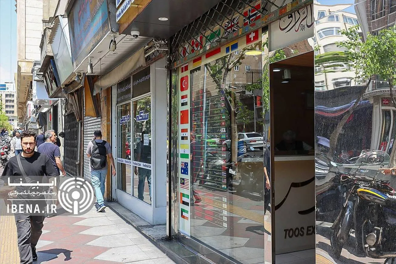 بازگشت هیجان به بازار ارز و طلا/ ریشه‌های نوسان دلار کجاست؟