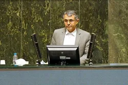 حذف دلار ترجیحی باعث کسری بودجه نمی&zwnj;شود/ شکل&zwnj;گیری رانت&zwnj;های گسترده با ارز چندنرخی