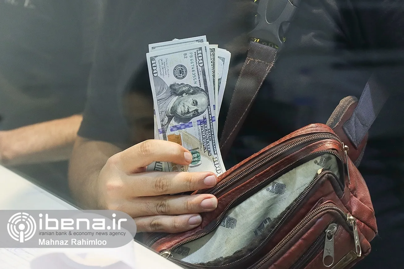 چشم امید بازار به راه‌اندازی مرکز مبادله ارزی/ از خرید‌های هیجانی بپرهیزید