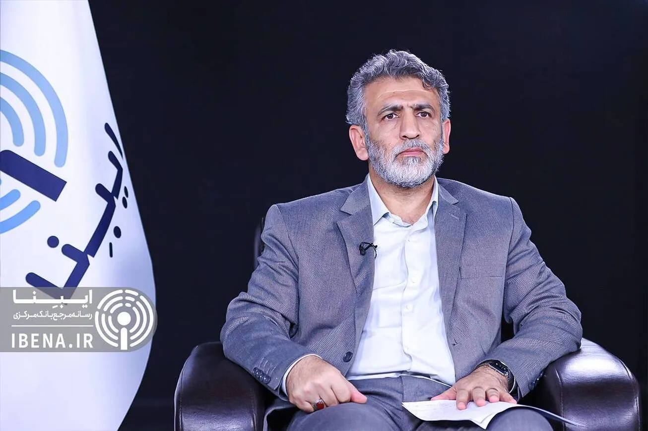 بانک مرکزی جلوی جهش ارز را گرفت/ بازار ارز با ثبات، آغازگر رشد اقتصادی با دوام