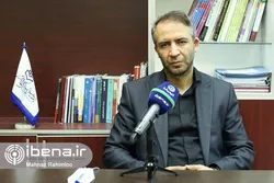 قیمت تعادلی دلار حدود ۳۳ هزار تومان/ گشایش&zwnj;های منطقه&zwnj;ای دلار را به تعادل می&lrm;&zwnj;رساند