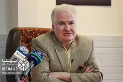 &nbsp;دلالی که نرخ ارز را افزایش می&zwnj;دهد خائن است