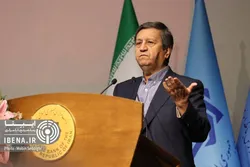 همتی: تامین مالی غیرتورمی برای تحقق رشد اقتصادی ضروری است
