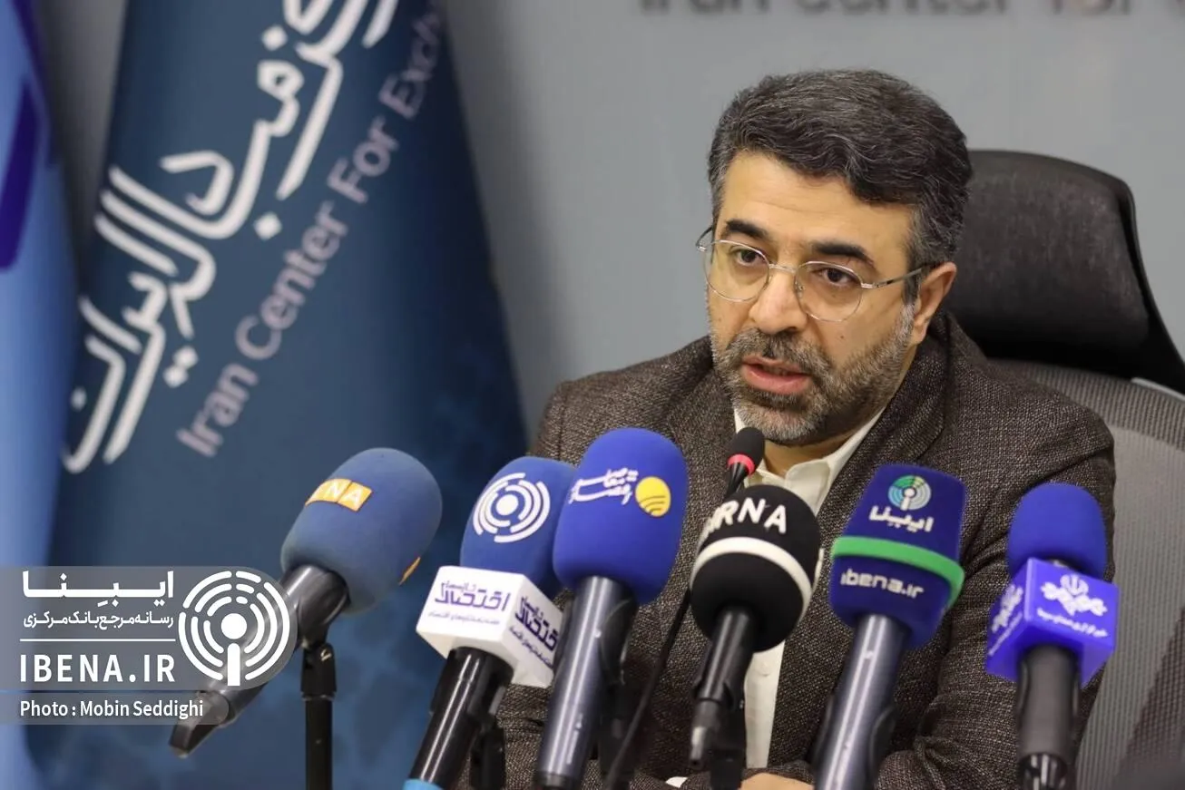 صنایع مختلف در حال ملحق شدن به بازار ارز تجاری هستند/ تداوم افزایش چشمگیر معاملات