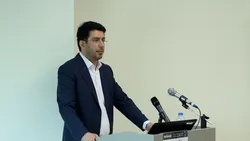 تامین مالی دولت، مانند یک سرکوب مالی عمل می&zwnj;کند