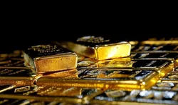 طلا، دلار را نادیده گرفت/ افزایش قیمت فلز گرانبها در بحبوحه افزایش نرخ بهره