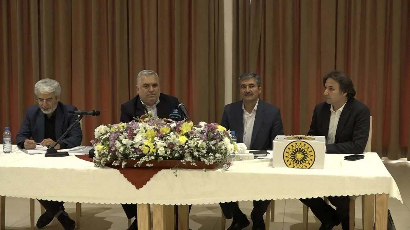 تصویب اساسنامه جدید جامعه صرافان/ تعامل صرافان قانونمند و بانک مرکزی افزایش می‌یابد