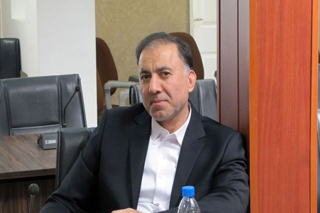 جذاب کردن تولید به کنترل بازار ارز و طلا کمک خواهد کرد