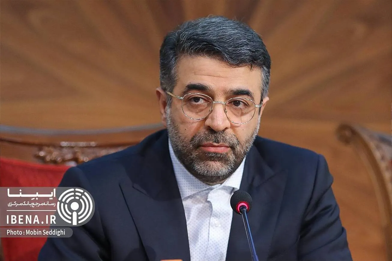 مرکز مبادله وظیفه عملیات بازار را بر عهده دارد/ برنامه‌هایی برای افزایش مشارکت بخش خصوصی در سامانه ارز تجاری