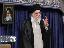رهبر انقلاب: آمریکا می&zwnj;خواهد ایران گوش به فرمان او باشد/ ملت ایران در مقابل چنین توقع غلطی با همه&zwnj;ی قدرت می&zwnj;ایستد