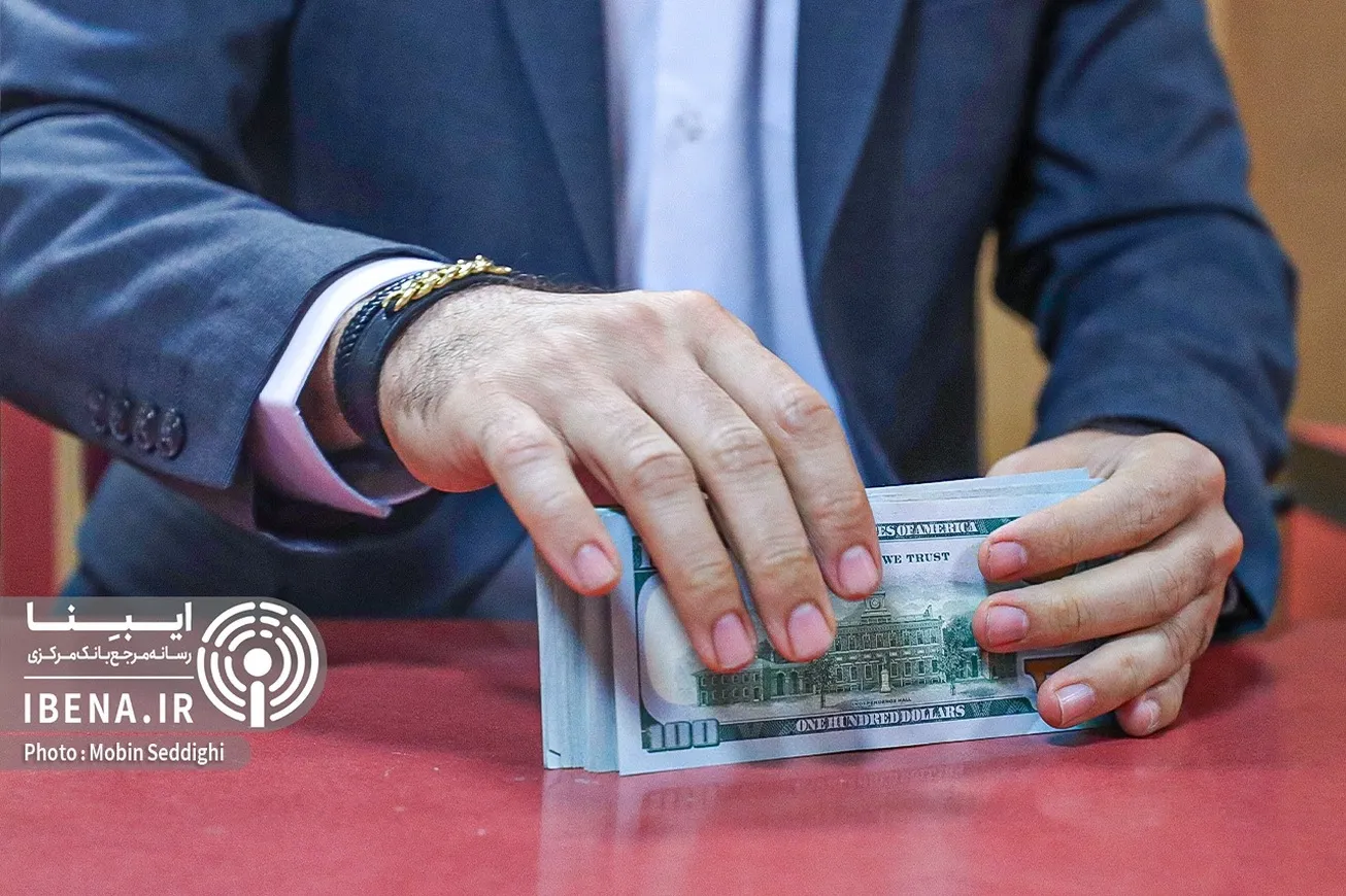 نگاه مثبت فعالان اقتصادی به بازار ارز تجاری/ بازگشت ارز‌های صادراتی افزایش می‌یابد