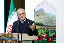 پزشکیان: صندوق ارزی چندجانبه برای مقابله با تحریم‌ها ایجاد شود/ کشور‌ها وابستگی به دلار را کاهش دهند