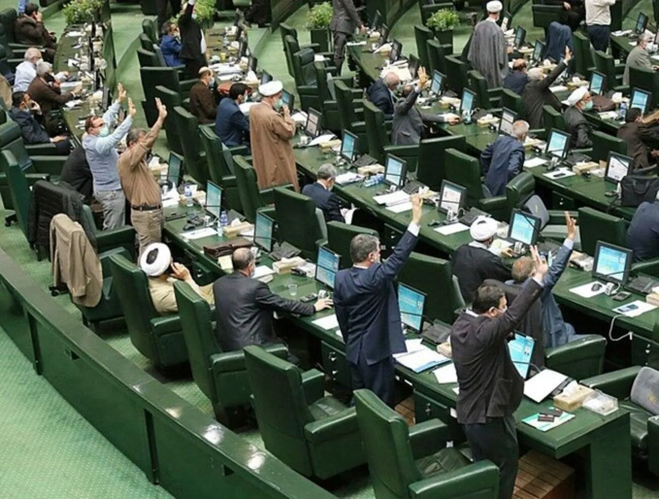 مجوز مجلس به بانک‌های دولتی برای انتشار ۵۰ هزار میلیارد تومان اوراق مالی