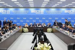 رسانه&zwnj;های منطقه: ایران عزم خود را برای دلارزدایی جزم کرده است