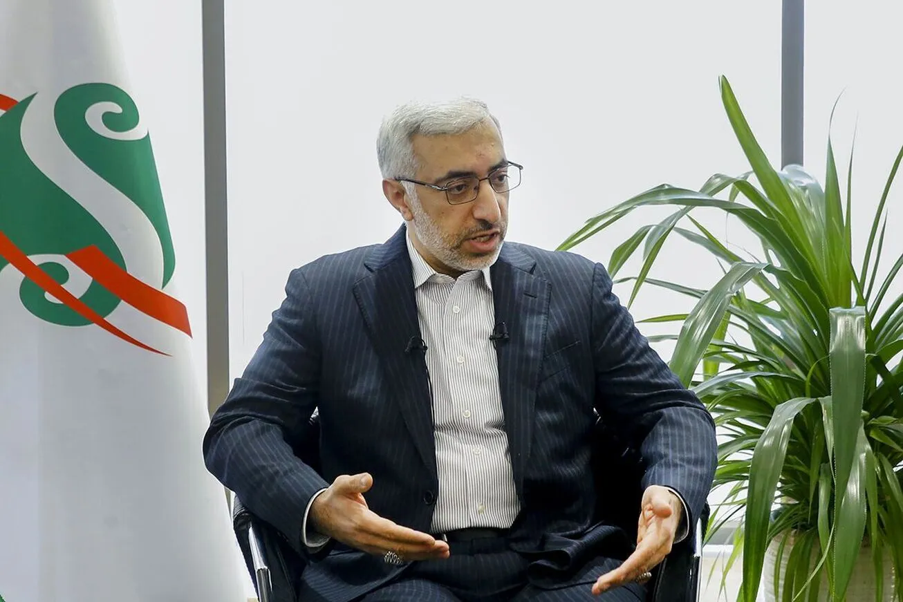 شورای عالی بورس با استعفای عشقی موافقت کرد/ انتخاب رئیس جدید سازمان بورس ۲۰ شهریور