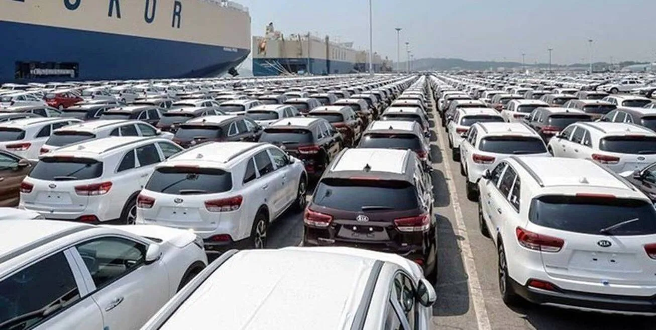 مجوز فروش ۳۰۰۰ خودرو معطل مانده در گمرکات گرفته شد