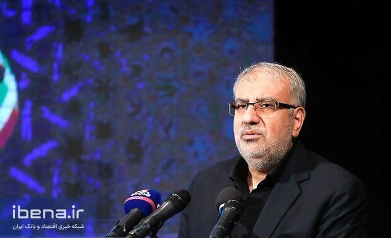 در ساخت پالایشگاه گازی و نفتی خودکفا شدیم