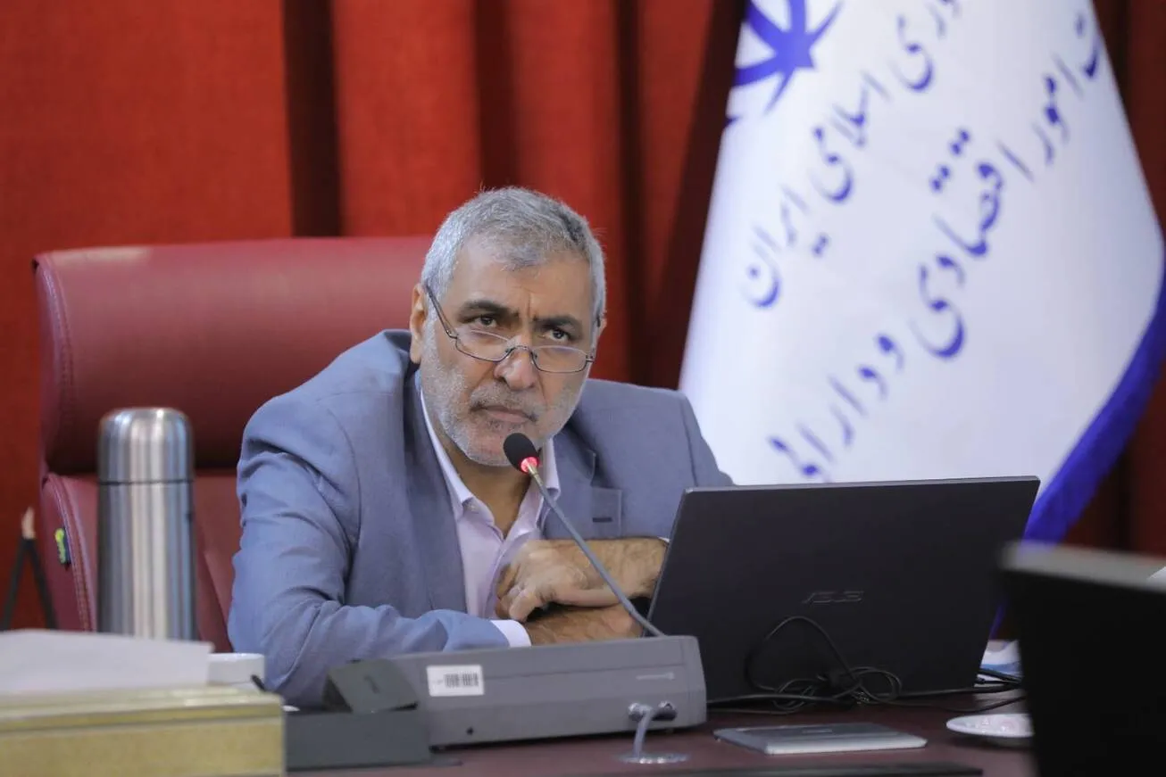 بهبود محیط کسب و کار و کاهش تورم زمینه ساز کسب درآمد‌های با ثبات و سالم است