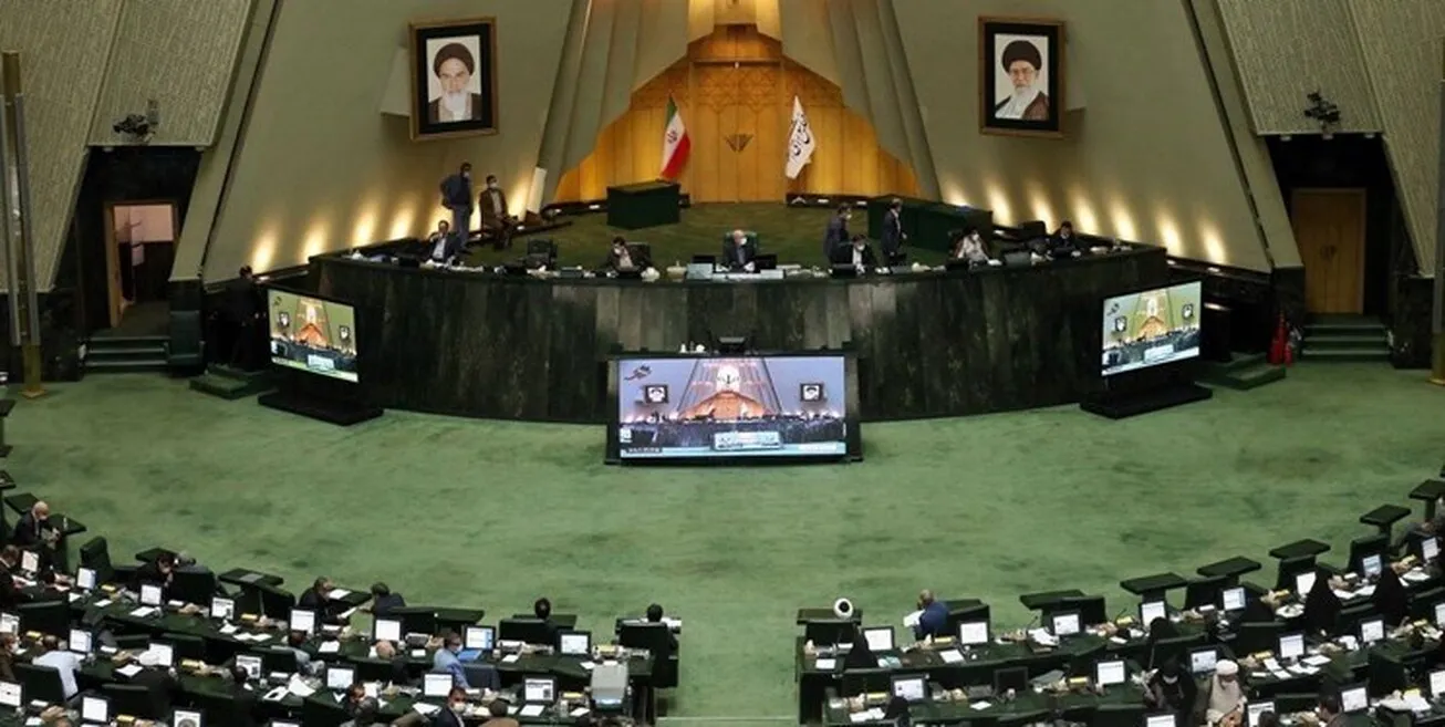 تحمیل بار مالی ۳۴۰ هزار میلیارد تومانی مجلس به دولت