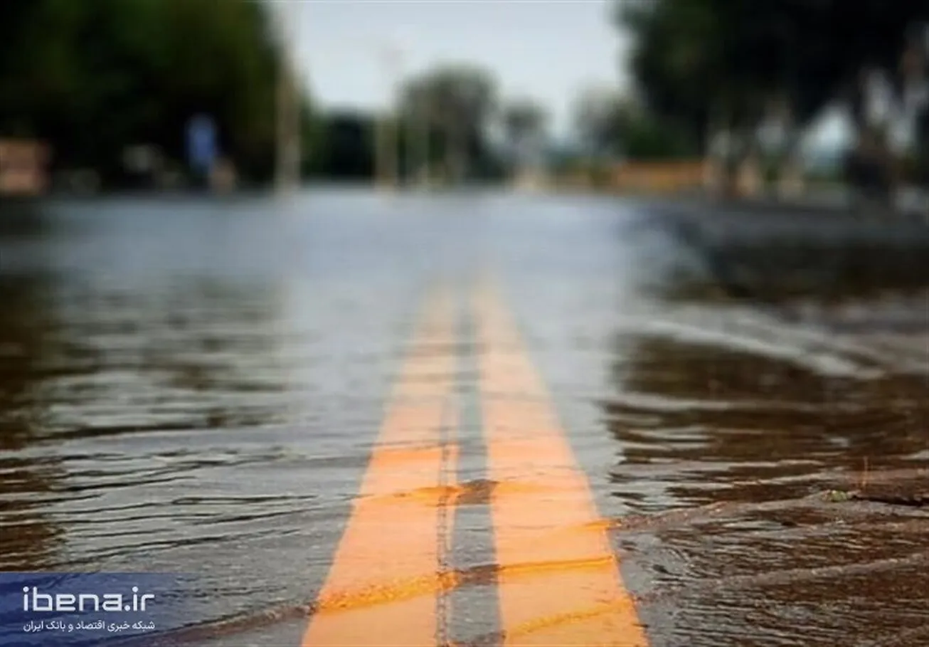 ترافیک سنگین در جاده چالوس و هراز/ بارش باران در جاده‌های ۴ استان
