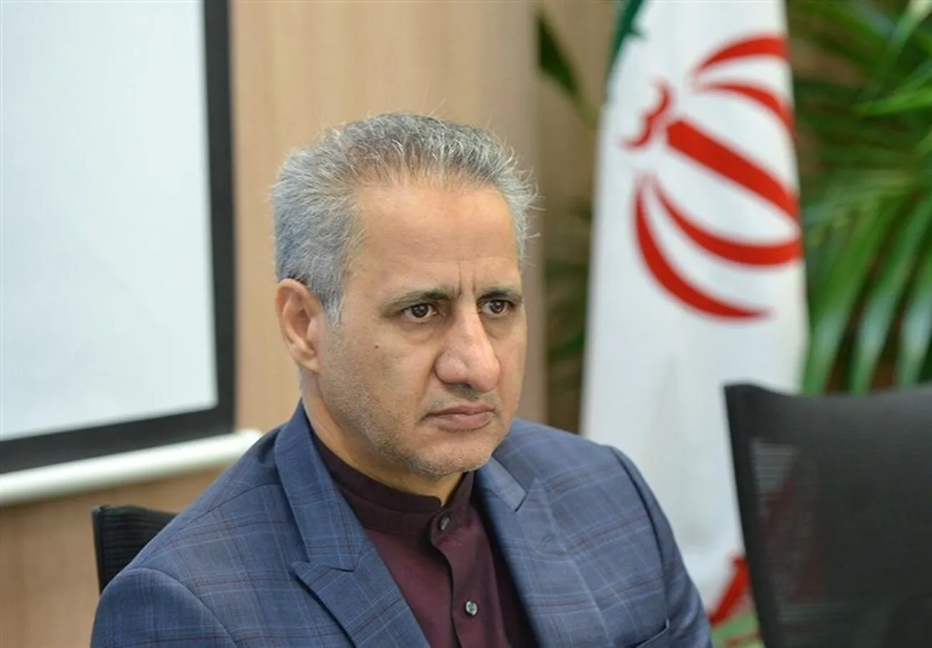 ۲ برابر شدن ارز مسافرتی نشانگر منابع کافی بانک مرکزی است/ راه دلالان بسته شد