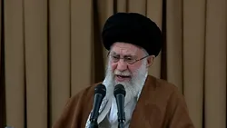 رهبر انقلاب: رکن جهش تولید کارگر است؛ با جهش تولید کشور جیب کارگر پر می&zwnj;شود
