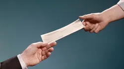 وصول چک بدون دردسر و معطلی