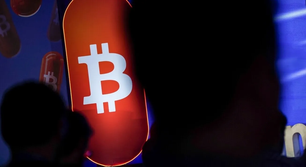 سقوط ۶۰۰ میلیارد دلاری بیت‌کوین و تأثیر آن بر وال استریت