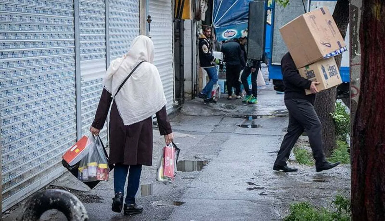 برای کاهش فقر باید از شیوه کمک نقدی عبور کنیم