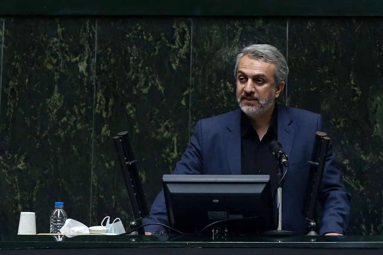 اولین خودرو‌های وارداتی هفته آینده در گمرک خواهد بود