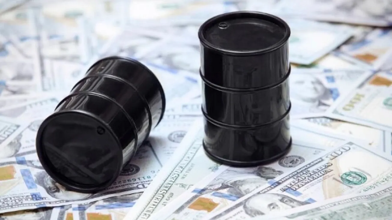 کاهش ۳ درصدی قیمت نفت در بحبوحه سردرگمی بازار
