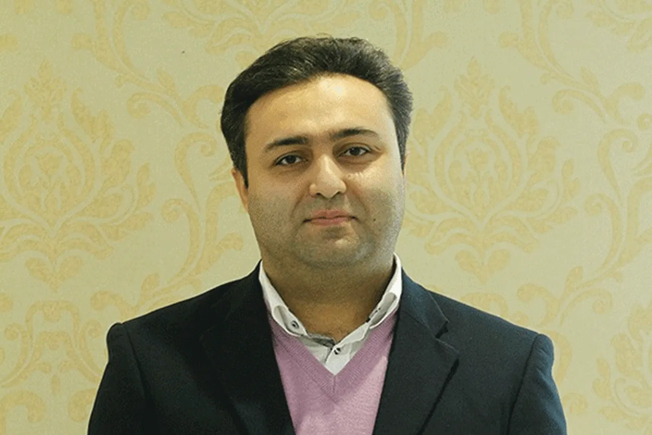 دلارزدایی راهگشای مراودات تجاری و ارزی/ شبکه جایگزین سوئیفت در تسهیل مبادلات موثر است